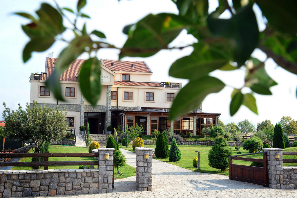 Hotel Aria Mitrovici  Exterior foto