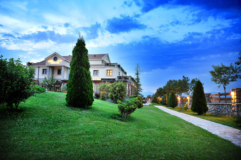 Hotel Aria Mitrovici  Exterior foto