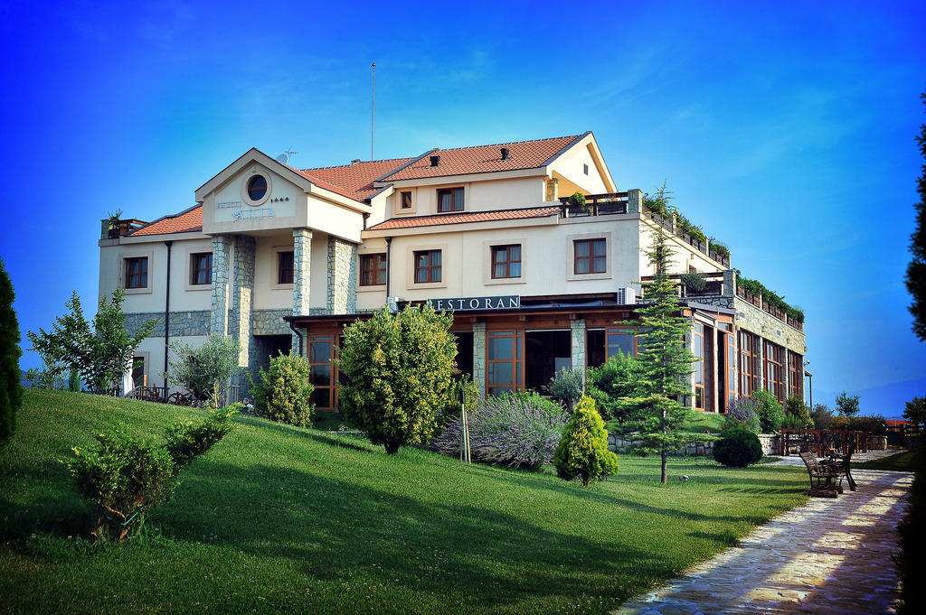 Hotel Aria Mitrovici  Exterior foto